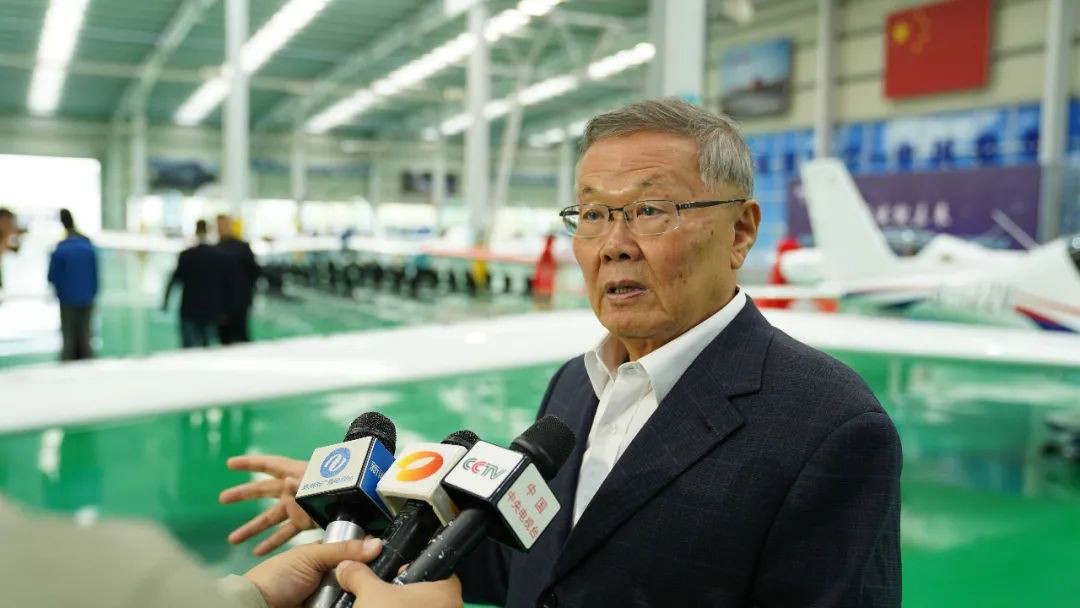 跨上新征程，谱写GA黄金甲航空产业新篇章 ——GA黄金甲科技第99、100架SA60L(阿若拉)飞机正式下线