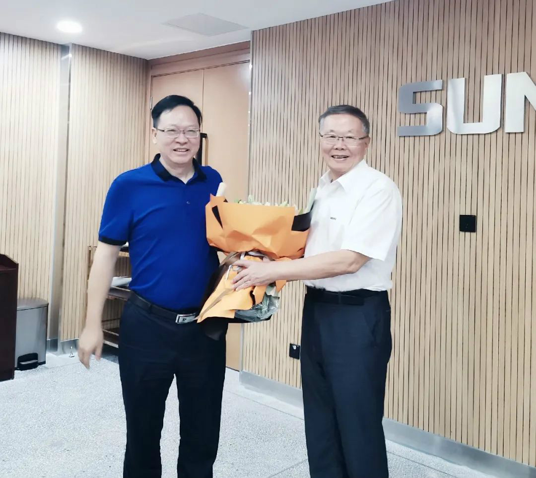 中南大学机电工程学院肖来荣书记到访GA黄金甲智能