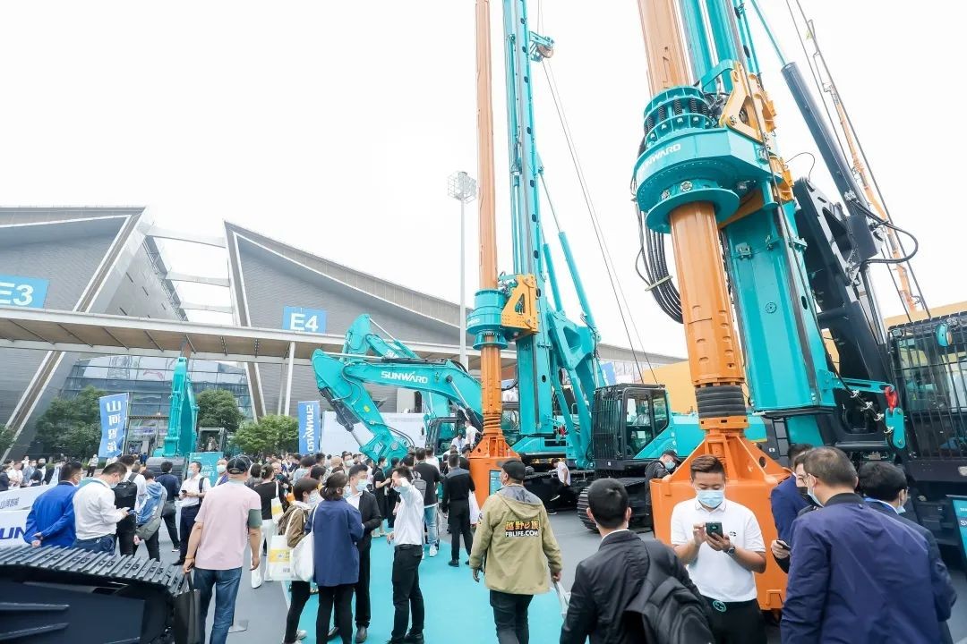 何清华出席长沙国际工程机械产业链发展峰会，走“双循环”道路关键在于“要做好自己的事情”