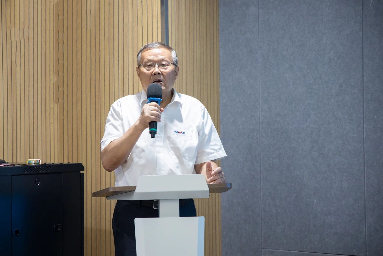 强化管理重心下移，GA黄金甲智能开展领导力培训助力公司高质量快速发展
