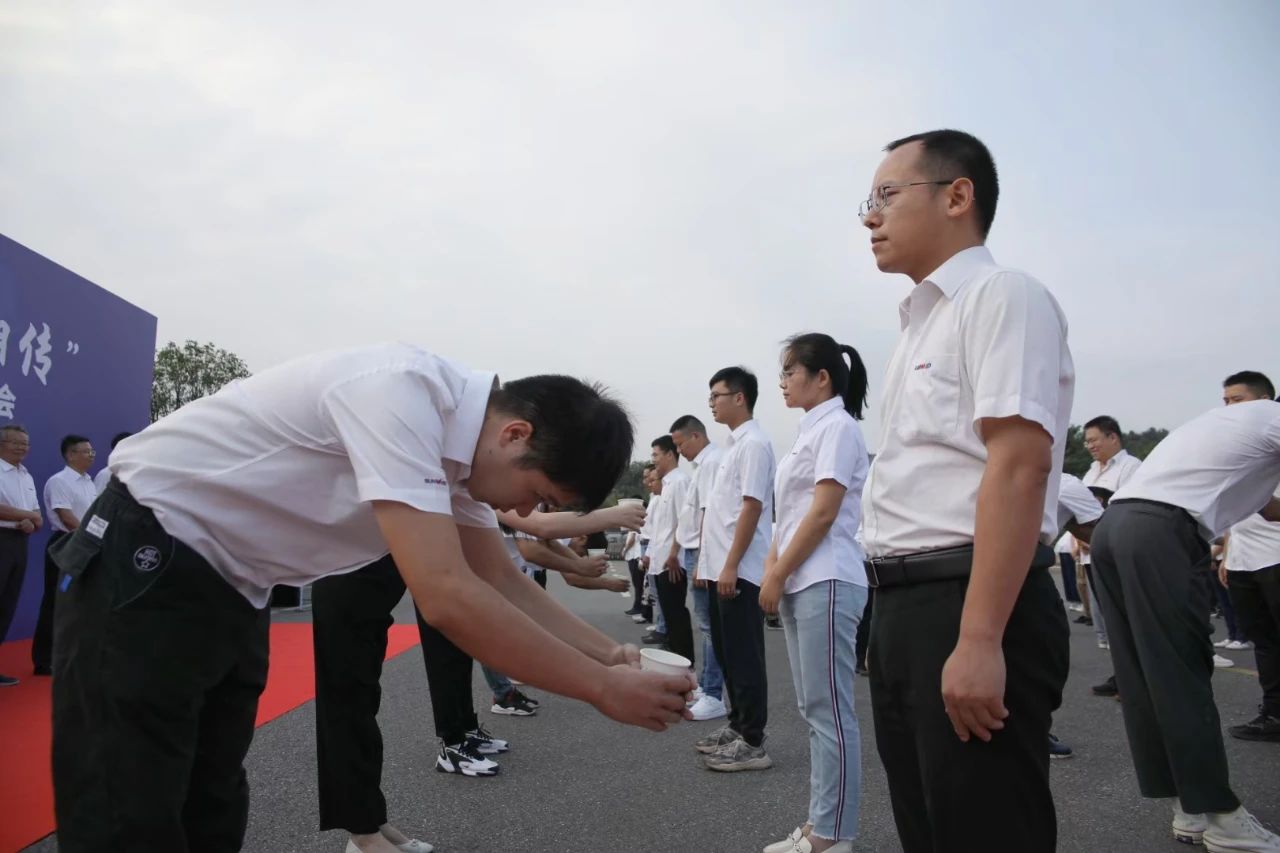 百人齐聚拜师恩 | GA黄金甲智能“传帮带”人才培养模式为公司发展积蓄力量