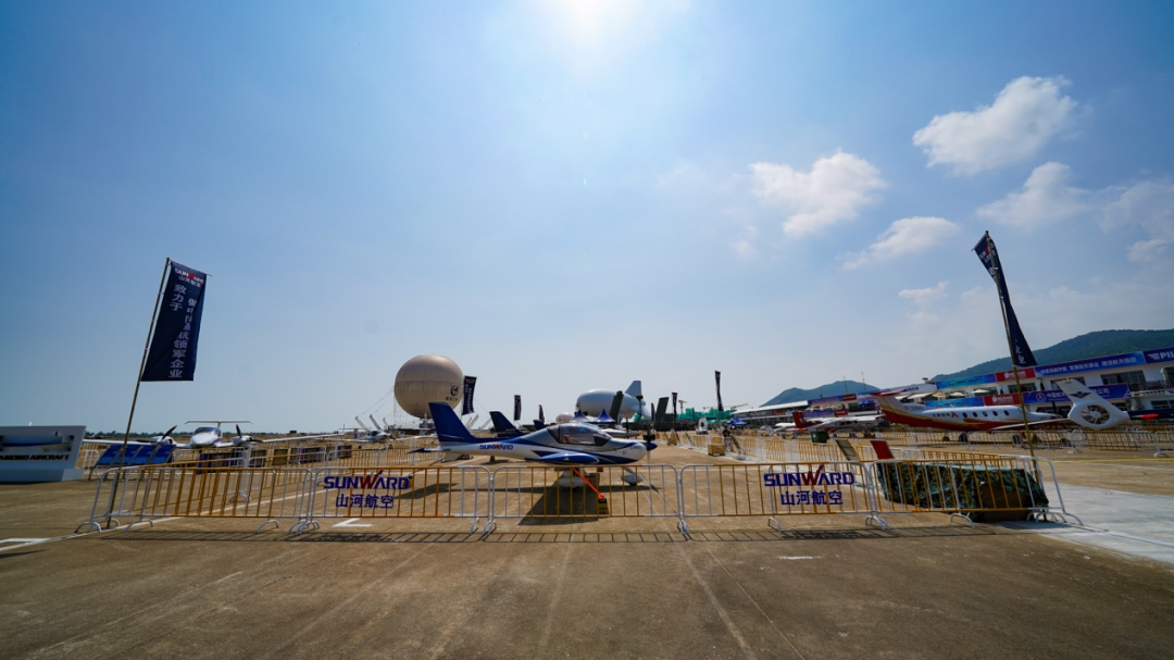 新机、飞行表演…2021中国航展GA黄金甲航空秀给你看
