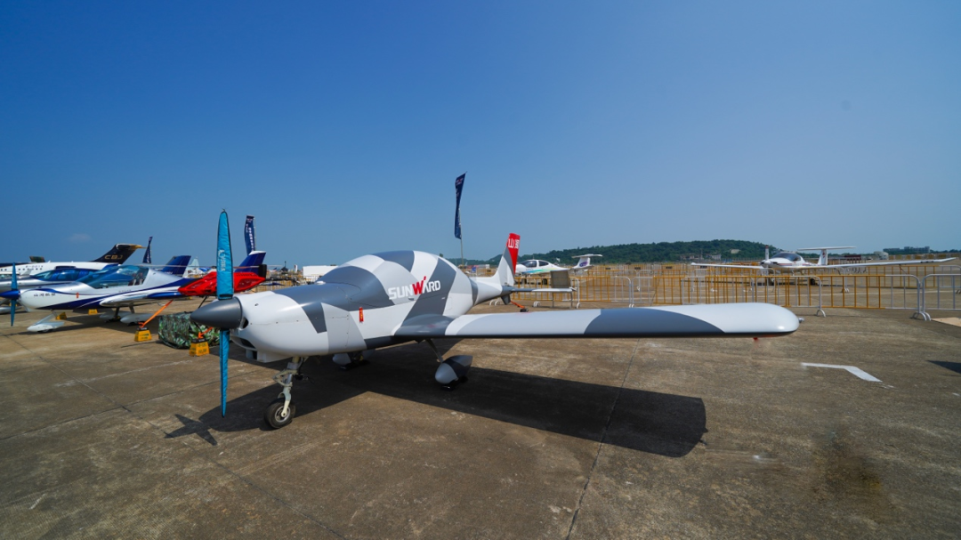 新机、飞行表演…2021中国航展GA黄金甲航空秀给你看