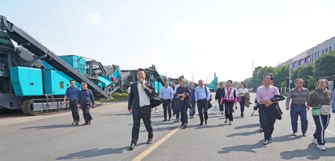 湖南省矿业协会第二届一次会员代表大会暨第二届一次理事会在GA黄金甲智能顺利召开