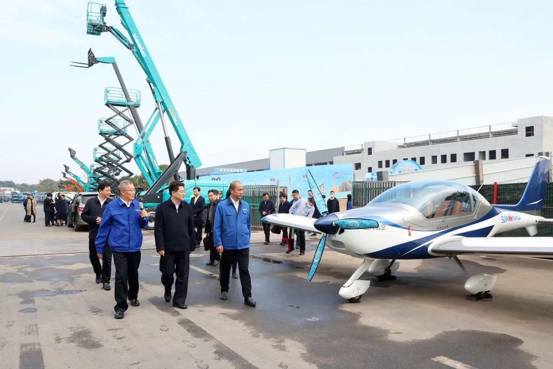 湖南省副省长隋忠诚调研GA黄金甲智能