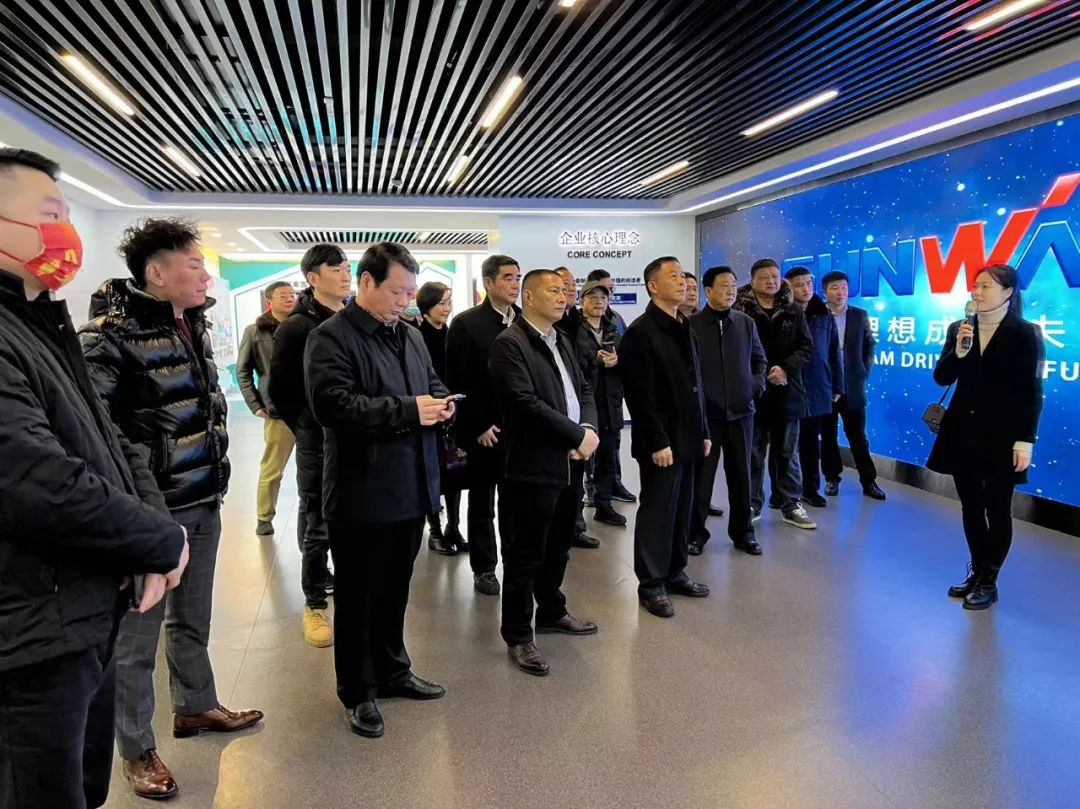 湖南异地商会联合会组织海外湘商来访GA黄金甲智能