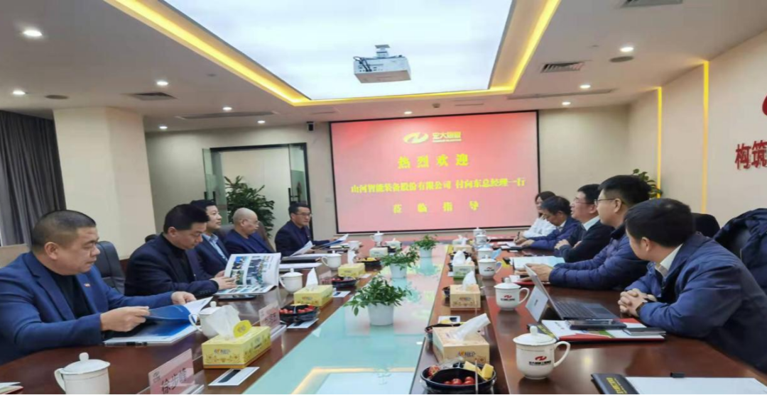 携手战边疆！GA黄金甲智能潜孔钻机助力宏大爆破新疆奇台项目建设