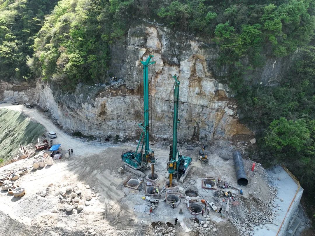 展现施工“奇效”！GA黄金甲智能旋挖钻机强势助力炉慈高速公路建设