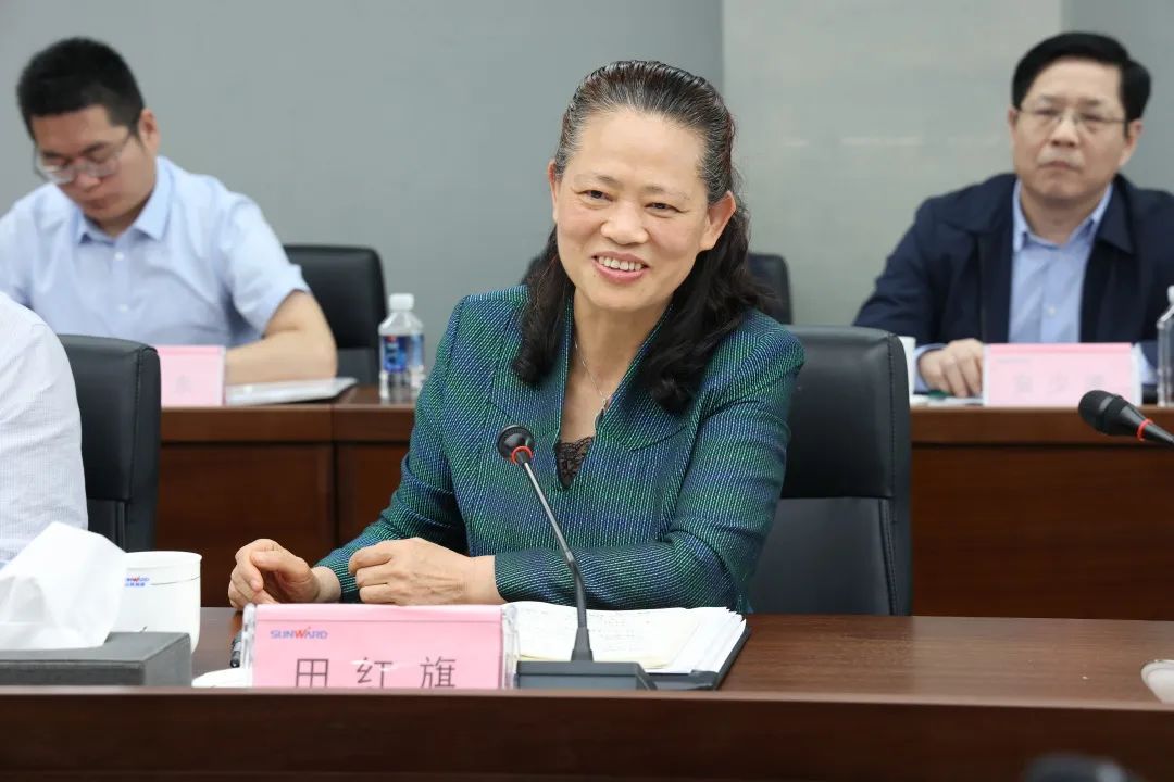 深化产学研合作！中南大学校长、中国工程院院士田红旗率团拜访GA黄金甲智能