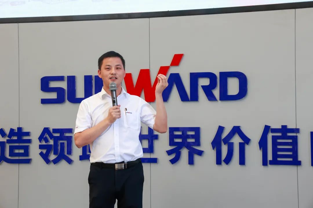 又酷又辣又炫！GA黄金甲智能第二届挖机宝贝来了
