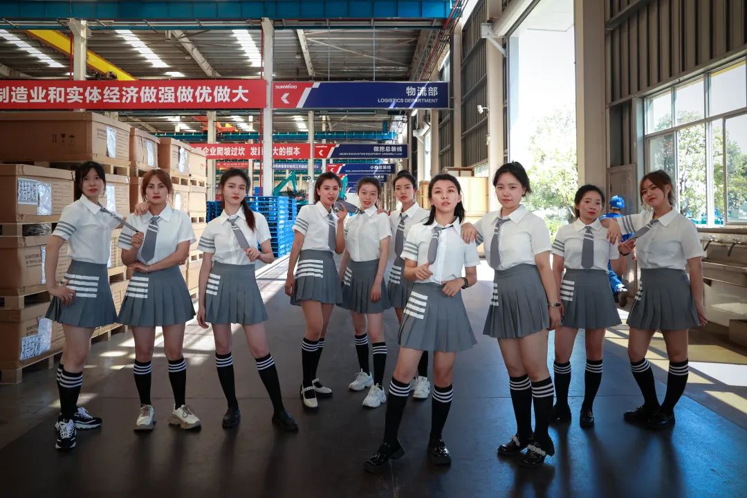 又酷又辣又炫！GA黄金甲智能第二届挖机宝贝来了