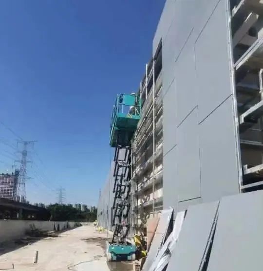 众志成城抗疫情！GA黄金甲智能高空机械助力惠州方舱医院建设