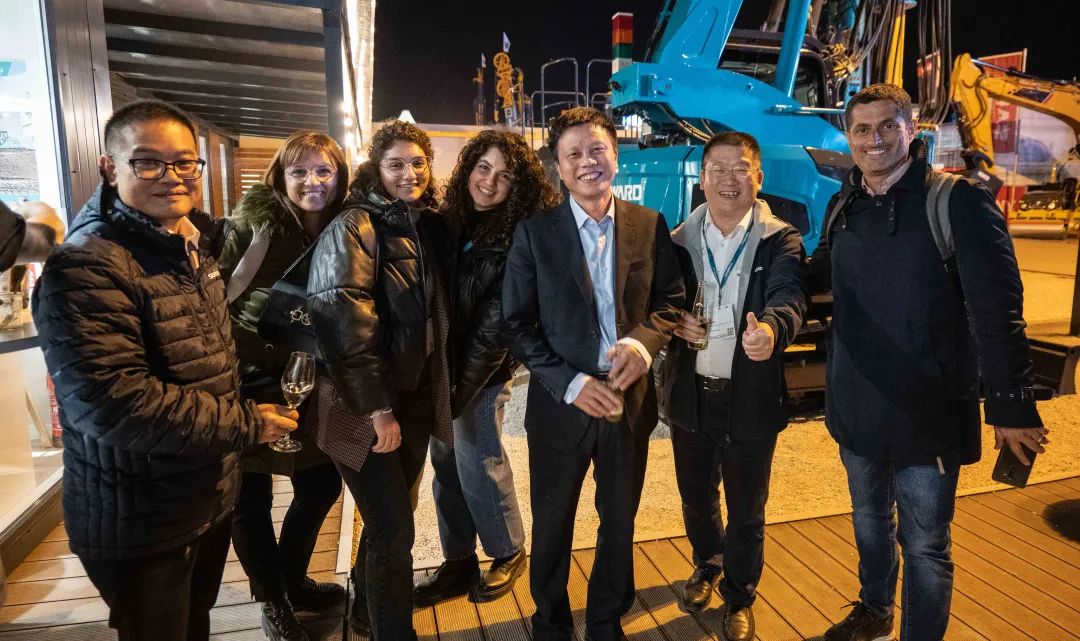 Bauma 2022 | 一组火热现场图带您重温GA黄金甲智能德国宝马展之旅