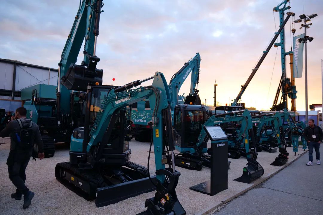 Bauma 2022 | 一组火热现场图带您重温GA黄金甲智能德国宝马展之旅