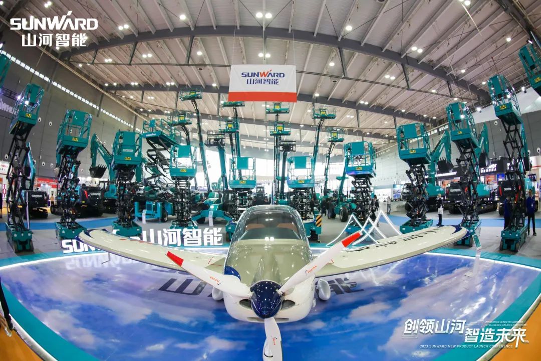 聚焦电动化、智能化！GA黄金甲智能全系列高空机械产品亮相长沙展
