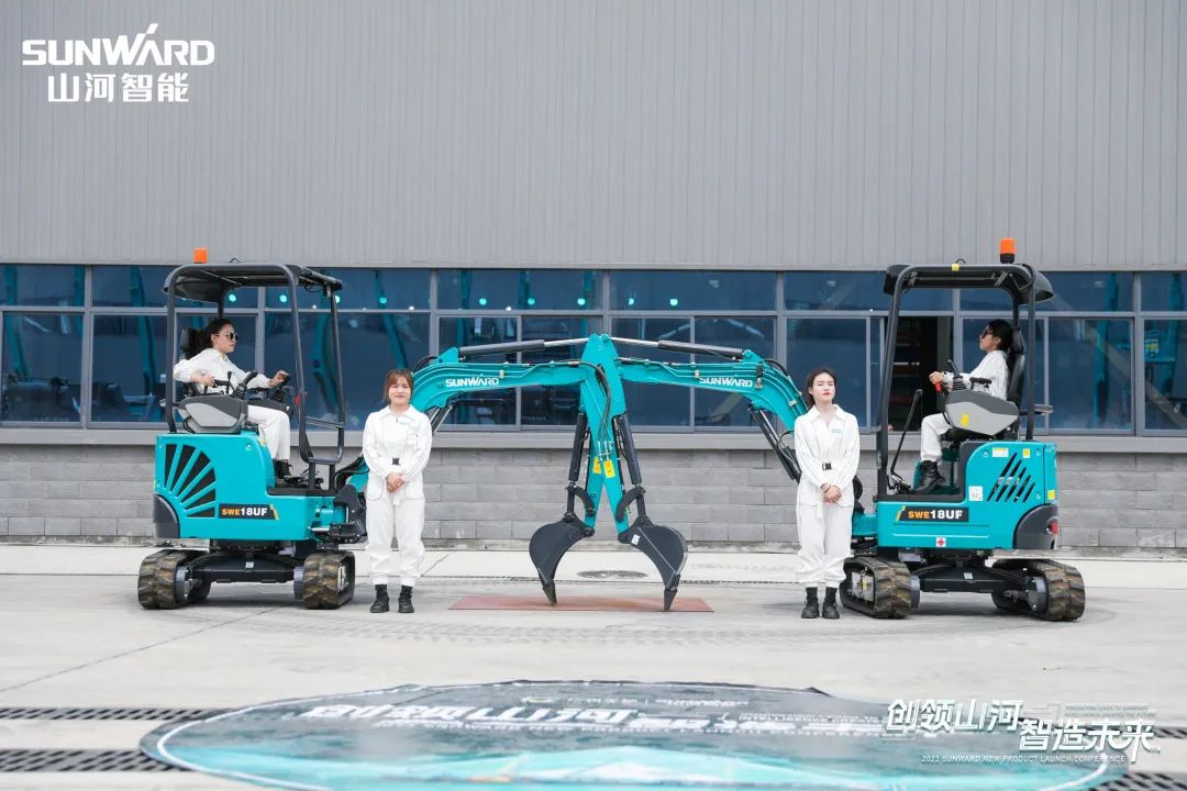 精品出击、互动不断！GA黄金甲智能F系列挖掘机闪耀长沙展