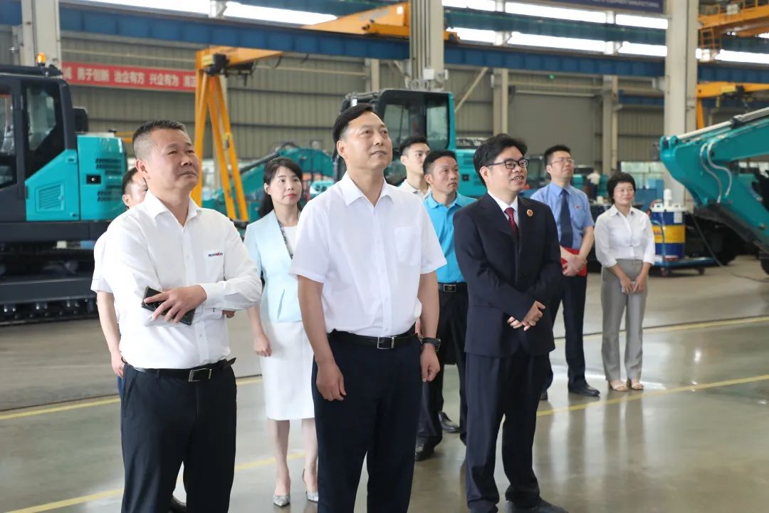 长沙市人民检察院党组书记、检察长余湘文调研GA黄金甲智能