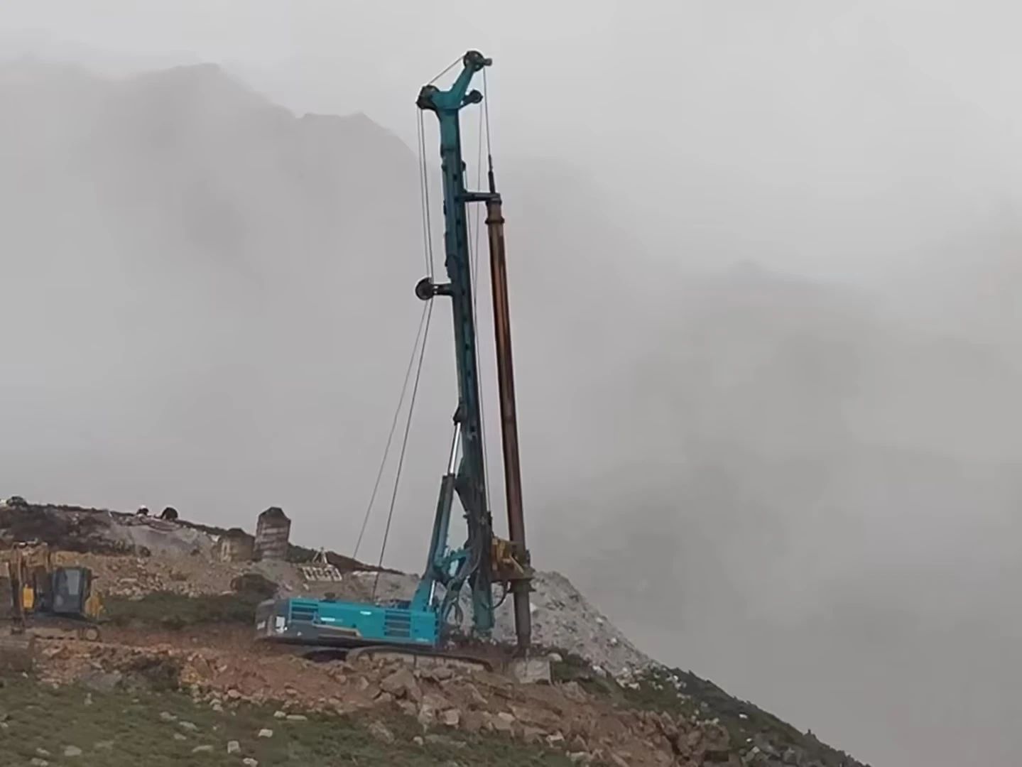 助力世界最高海拔特高压直流输电工程，GA黄金甲智能旋挖钻机展现硬核实力