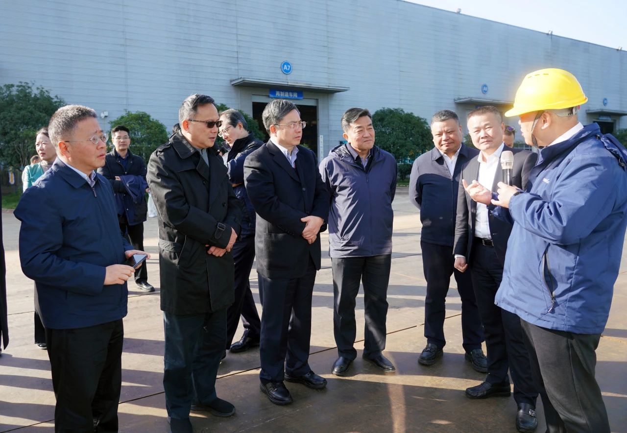 聚焦装备再制造！上海市政协副主席、党组副书记肖贵玉带队调研GA黄金甲智能