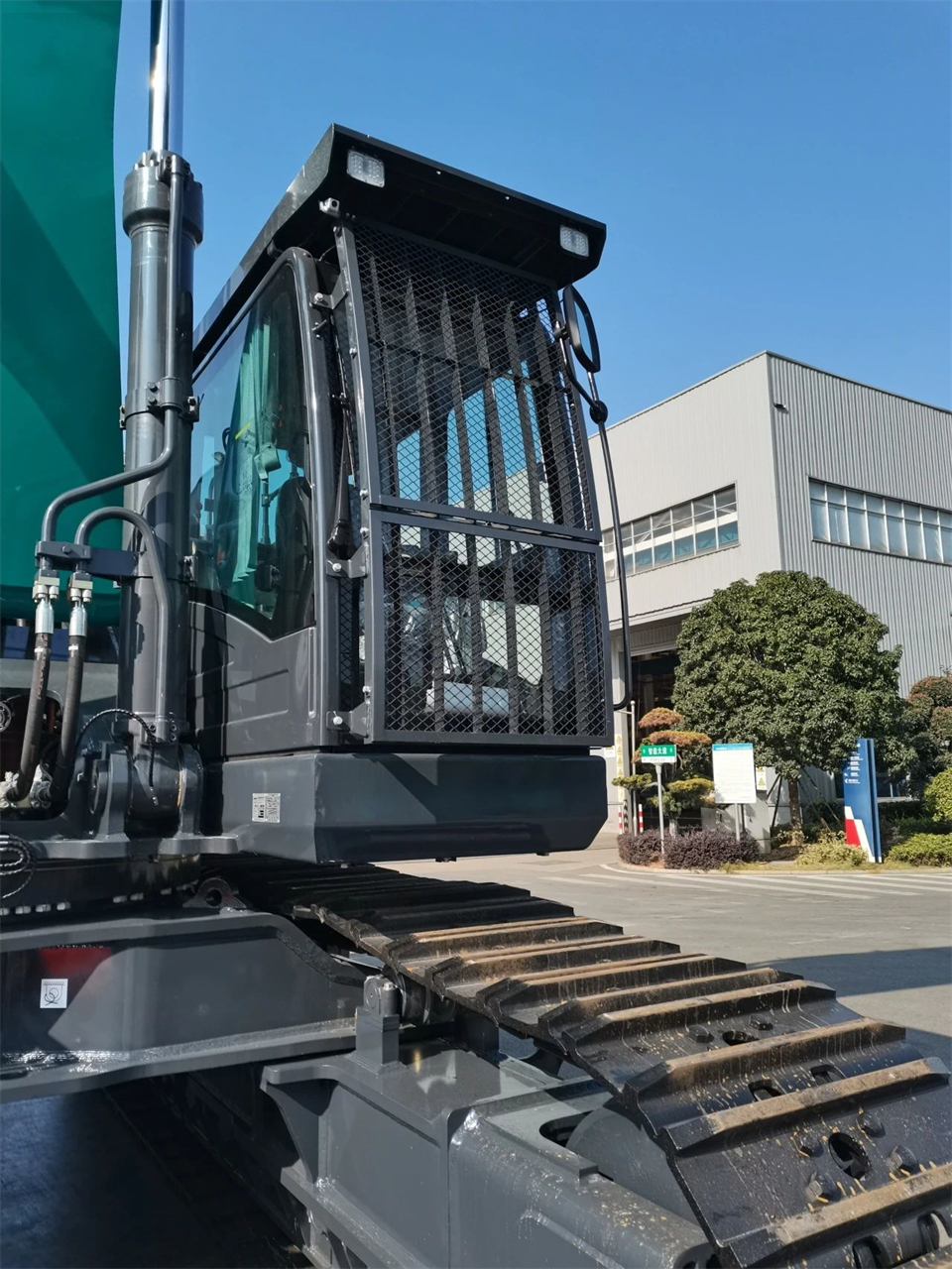 定制开发、功能更强！GA黄金甲智能SWE750ELR加长臂液压挖掘机下线交付