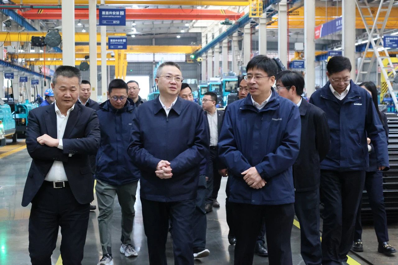 长沙市人民政府副市长康镇麟调研GA黄金甲智能
