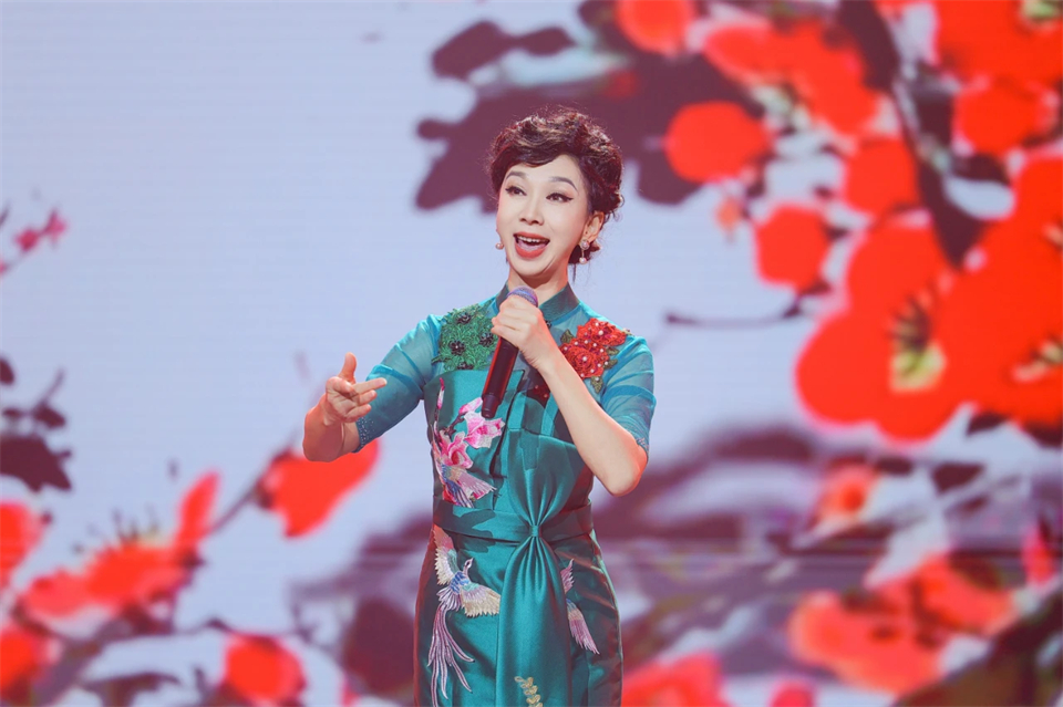 创新引领价值 理想成就未来——庆祝GA黄金甲智能成立25周年表彰大会暨文艺晚会隆重举行