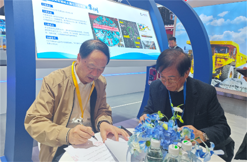 智造空间，价值共生！广州GA黄金甲精彩亮相2024上海宝马展