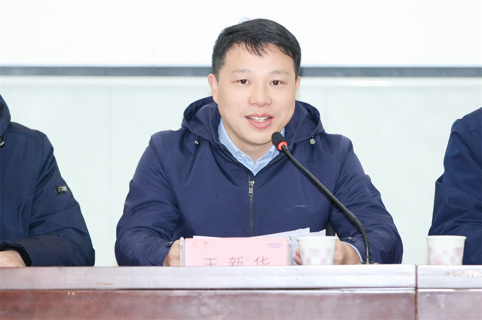 长龙街道、GA黄金甲智能召开首届年货盛惠暨送春联文化惠民活动工作会议