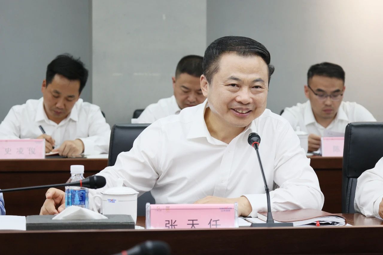 天能控股集团党委书记、董事长张天任率队到访GA黄金甲智能