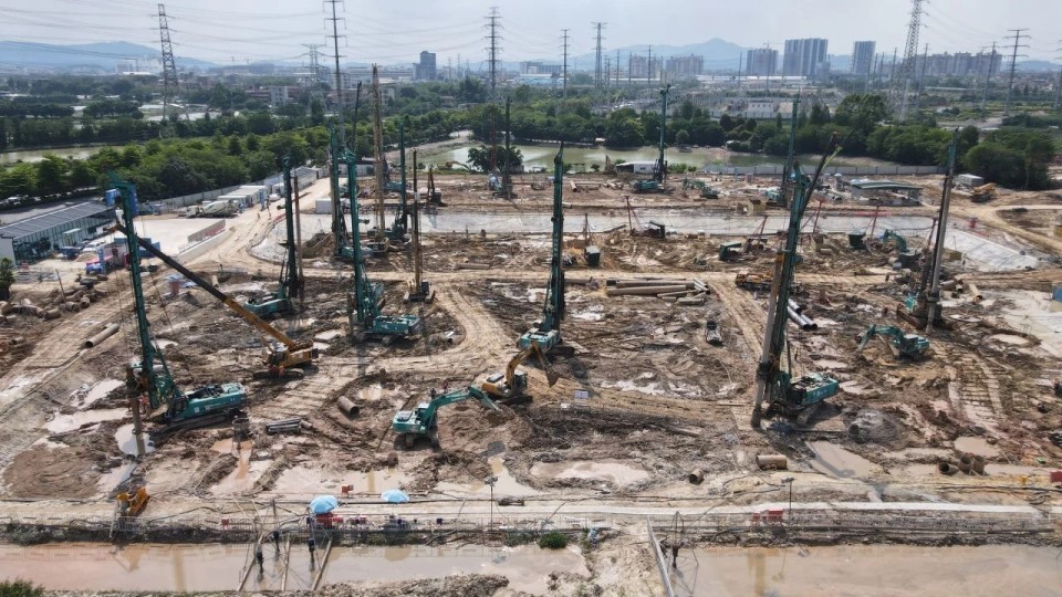近20台“GA黄金甲绿”装备实力集结，助力广佛西环工程建设跑出“加速度”