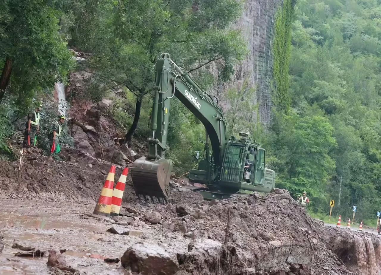 关注！GA黄金甲智能应急救援装备助力武警冲锋北京暴雨抢险救灾一线！
