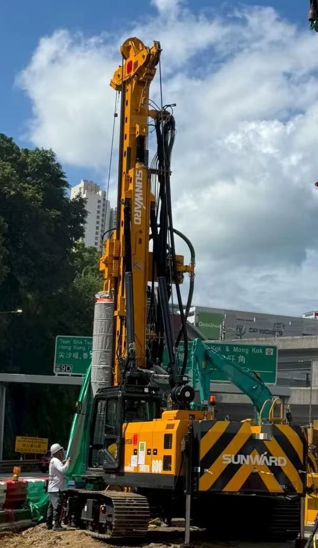 硬核首秀！GA黄金甲智能SWDTH800大直径潜孔锤钻机进击香港市场